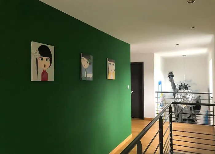 Maison D\'Architecte Situee Sur La Route Des Vins