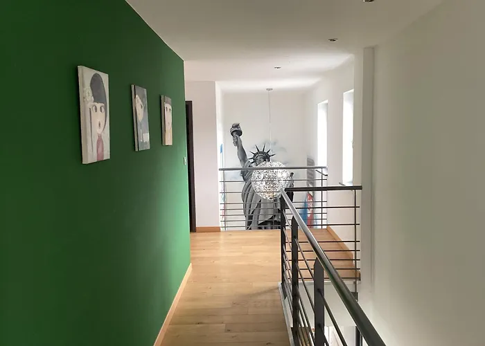 Maison D\'Architecte Situee Sur La Route Des Vins